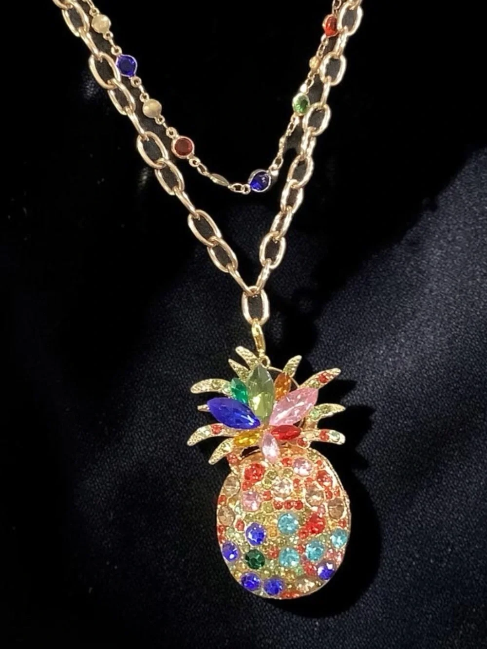 Colorful & Sparkling Pineapple Pendant Rhinestone Necklace. NWT